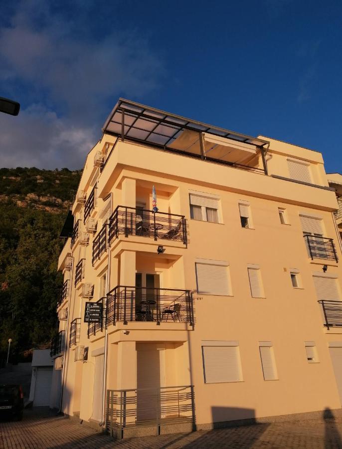 Apartment Ema Ohrid Esterno foto