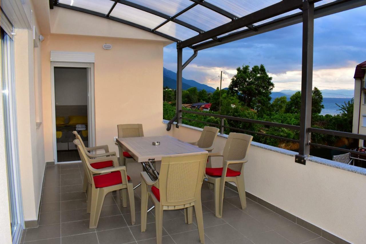 Apartment Ema Ohrid Esterno foto