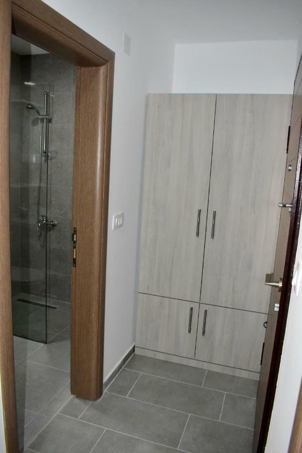 Apartment Ema Ohrid Esterno foto