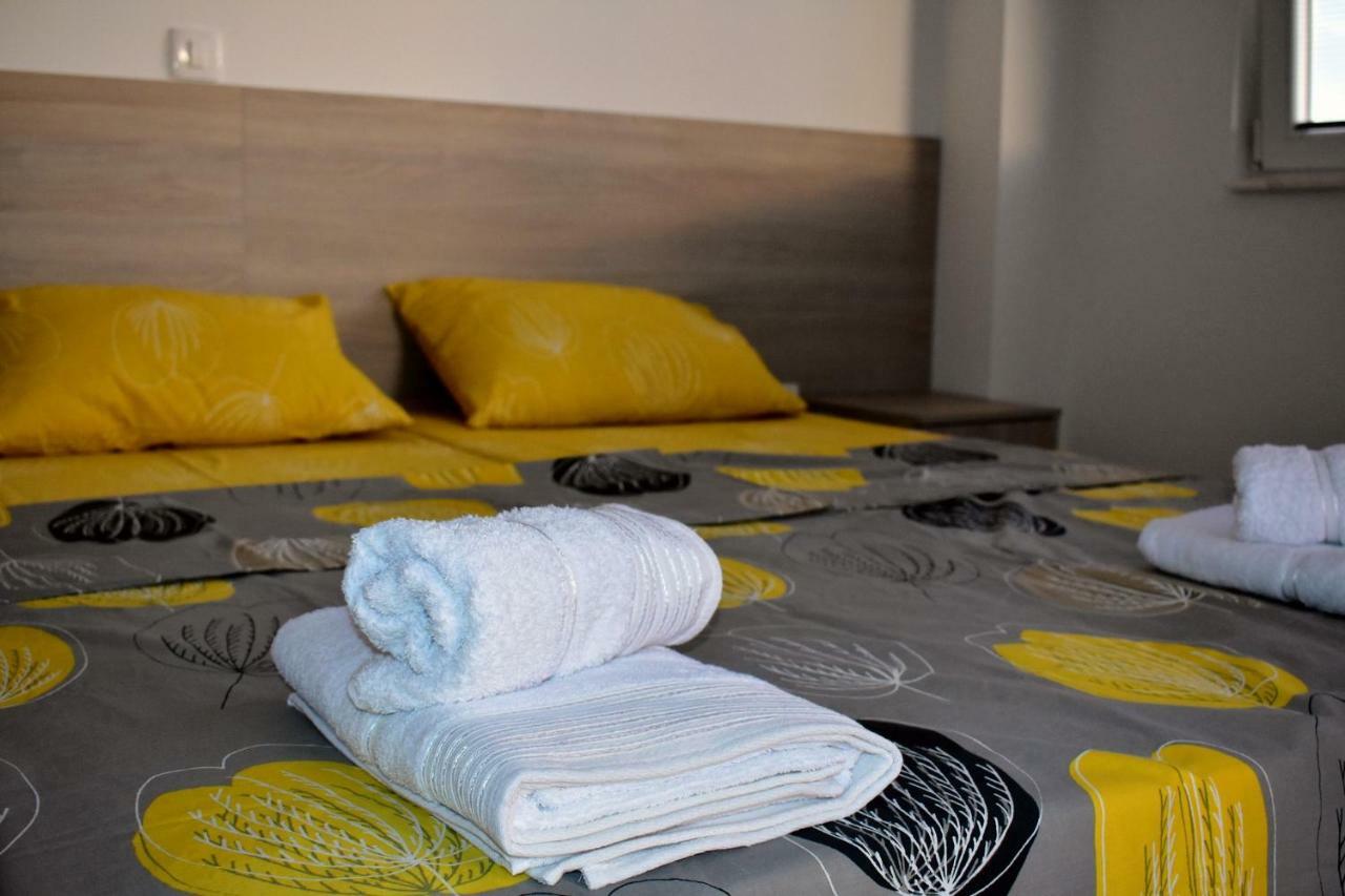 Apartment Ema Ohrid Esterno foto